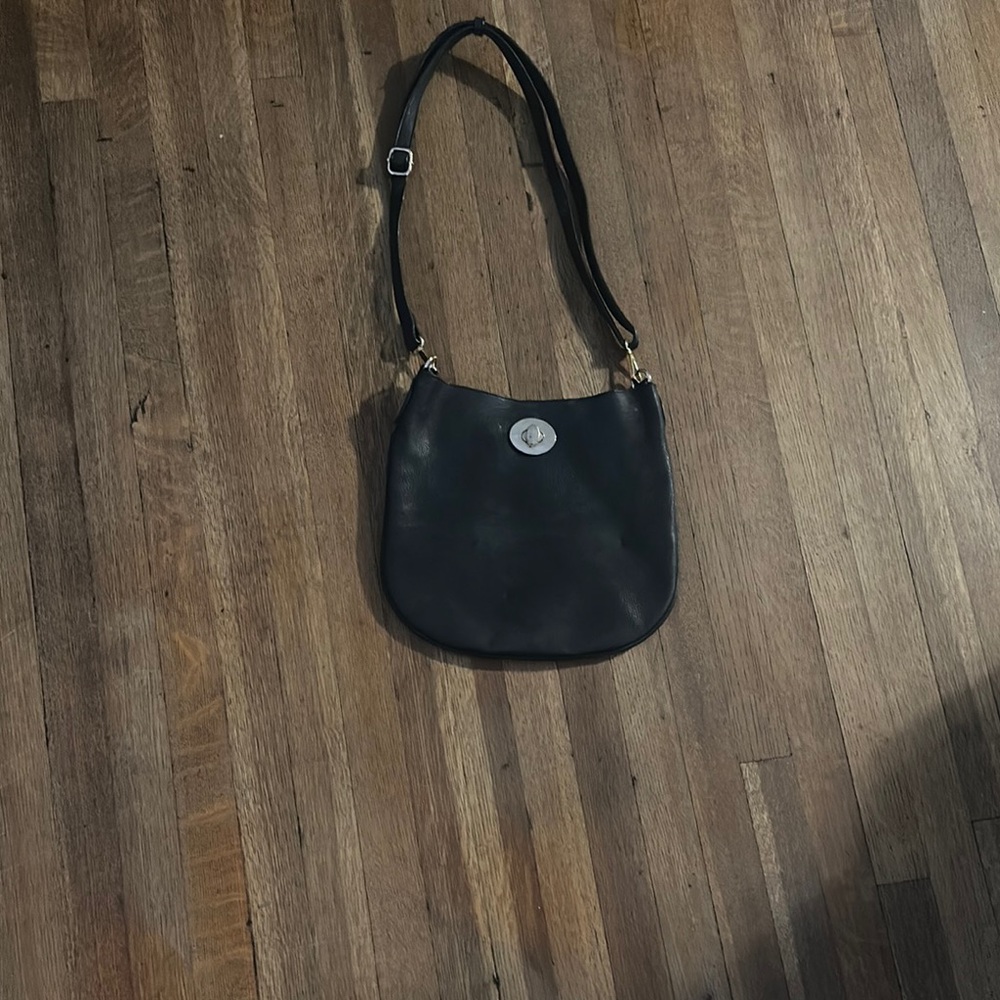 Chic Black Leather Shoulder Bag